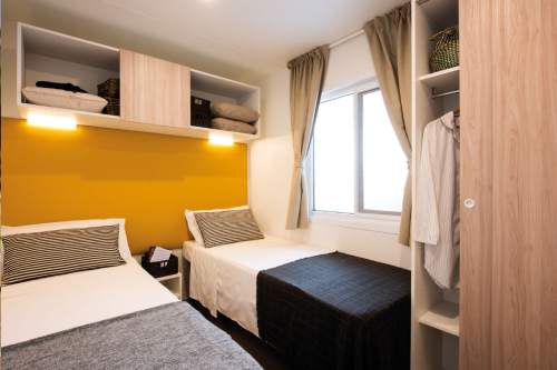 Mobile Home (7)
